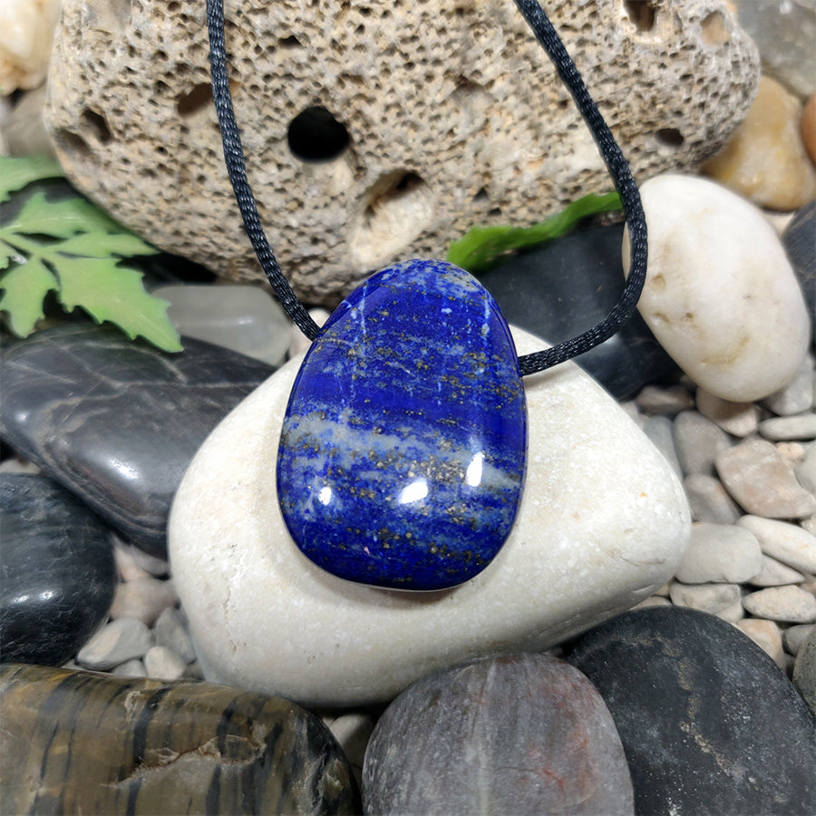 Lapis lazuli pear pendant