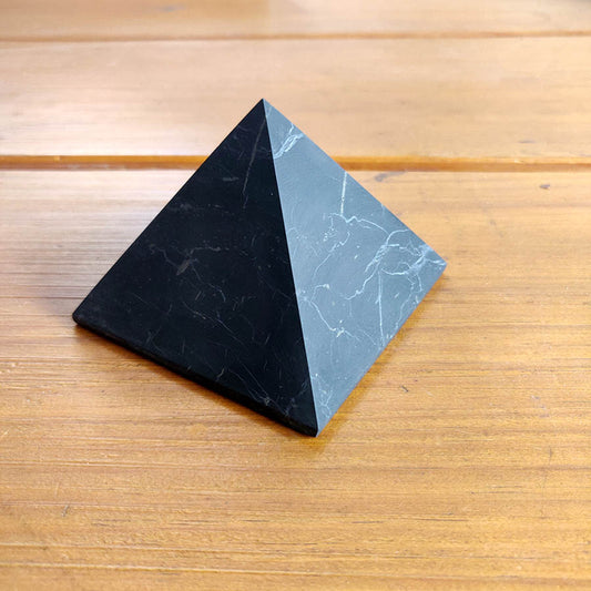 Pirámide Shungit Natural/Protección EMF / Protección 5G