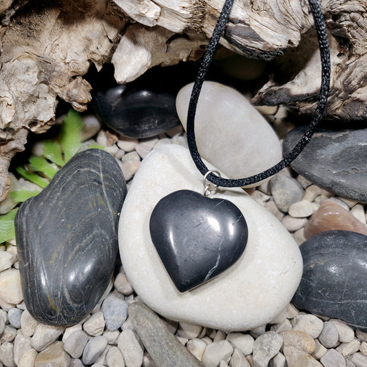Colgante Shungit corazón /Protección EMF / Protección 5G