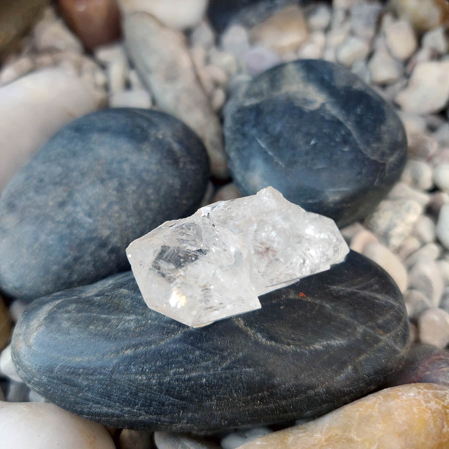 Herkimer quartz or diamond