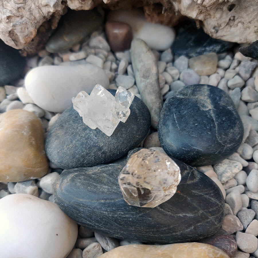 Mini Herkimer quartz or diamond