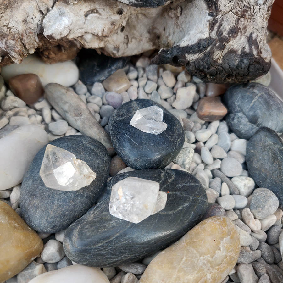 Mini Herkimer quartz or diamond