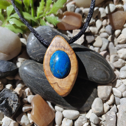 Olive and Lapis Lazuli