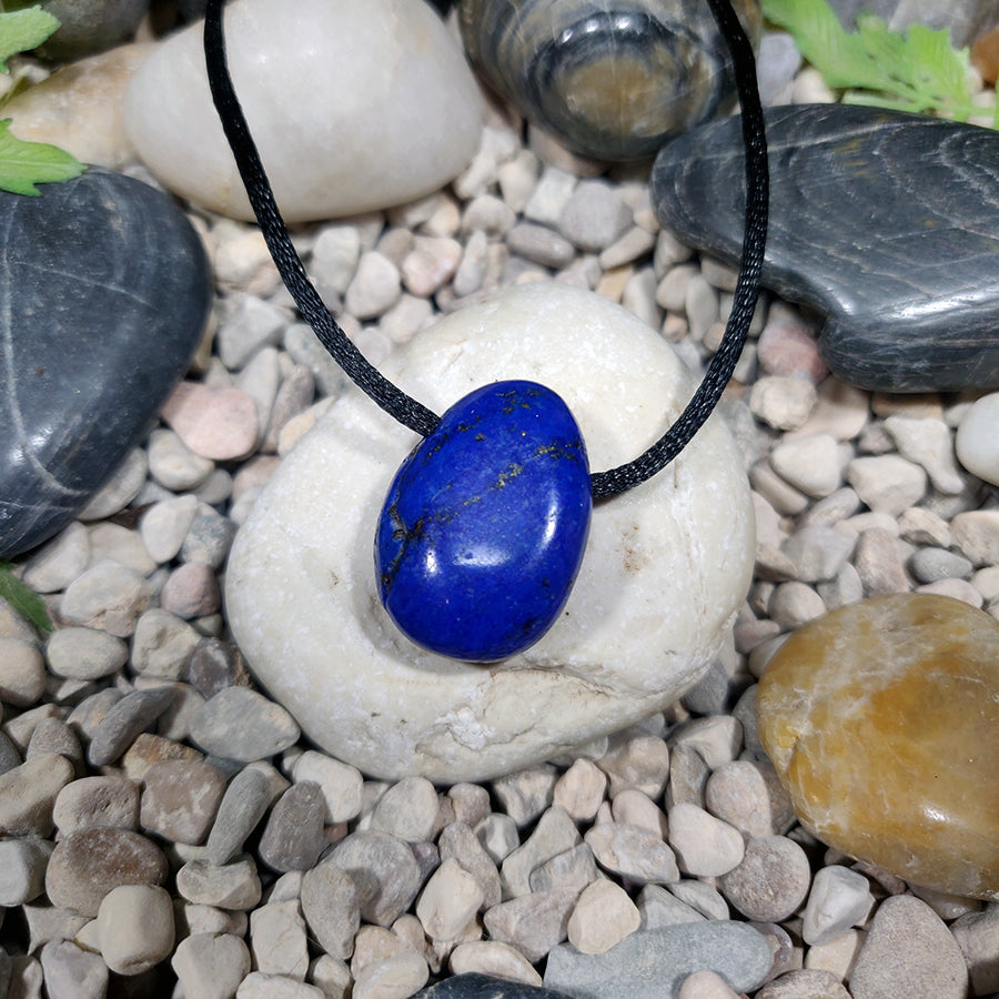 Lapis lazuli pear pendant