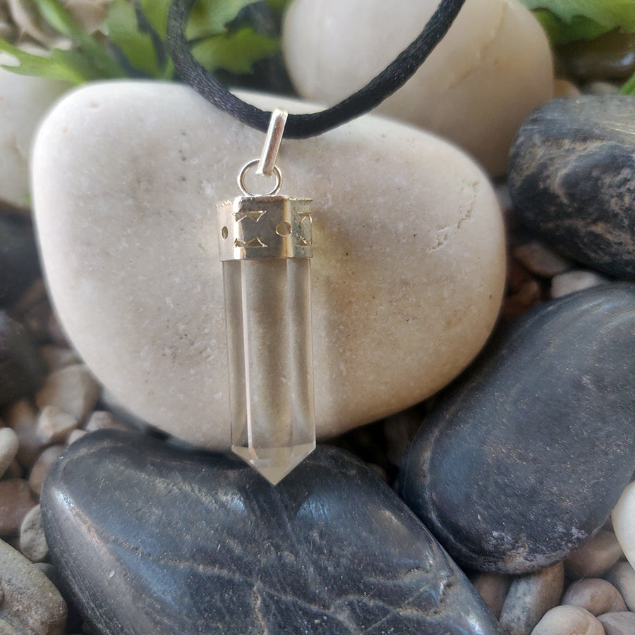 Polished quartz point pendant