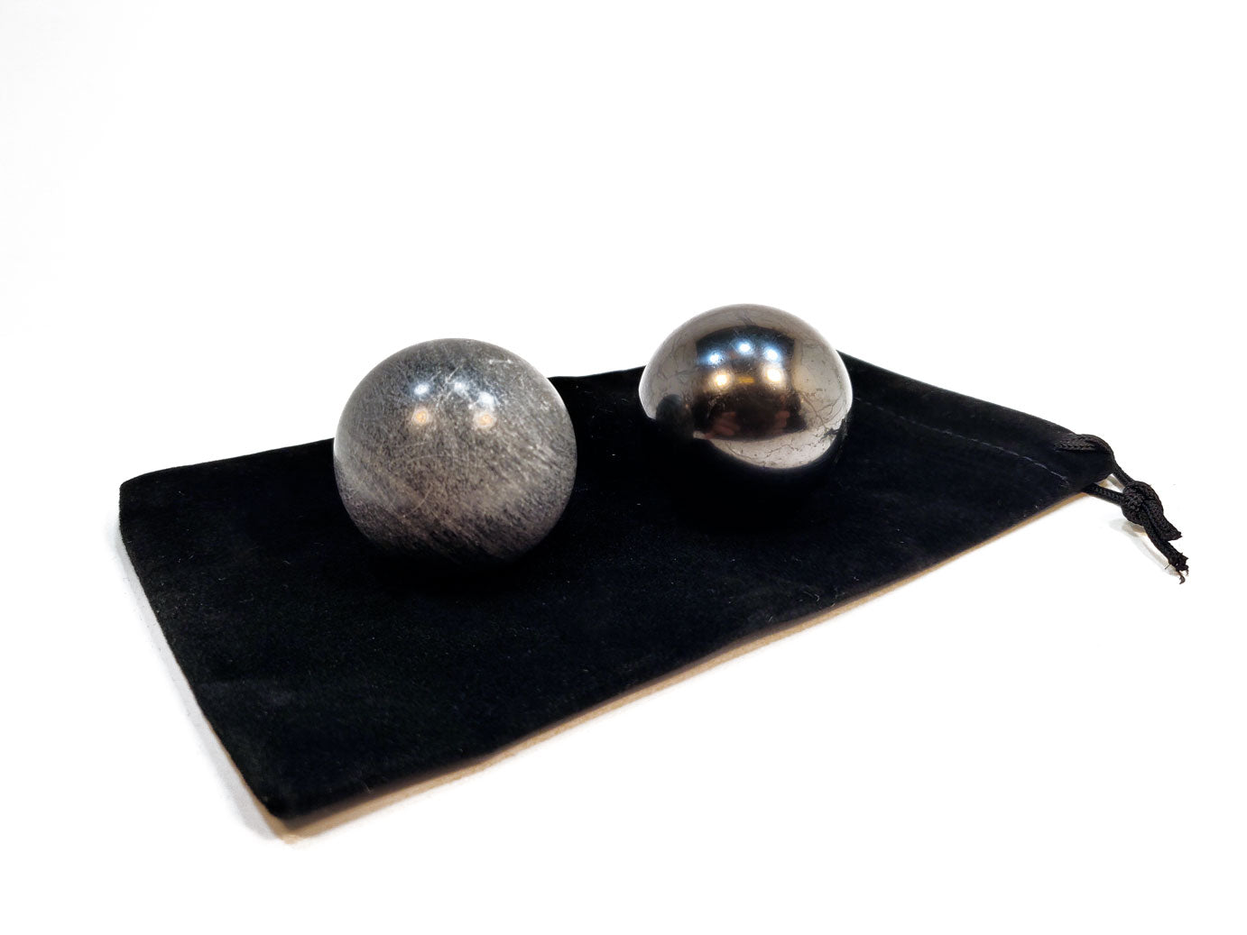 Shungite and Tulikivi harmonizer spheres