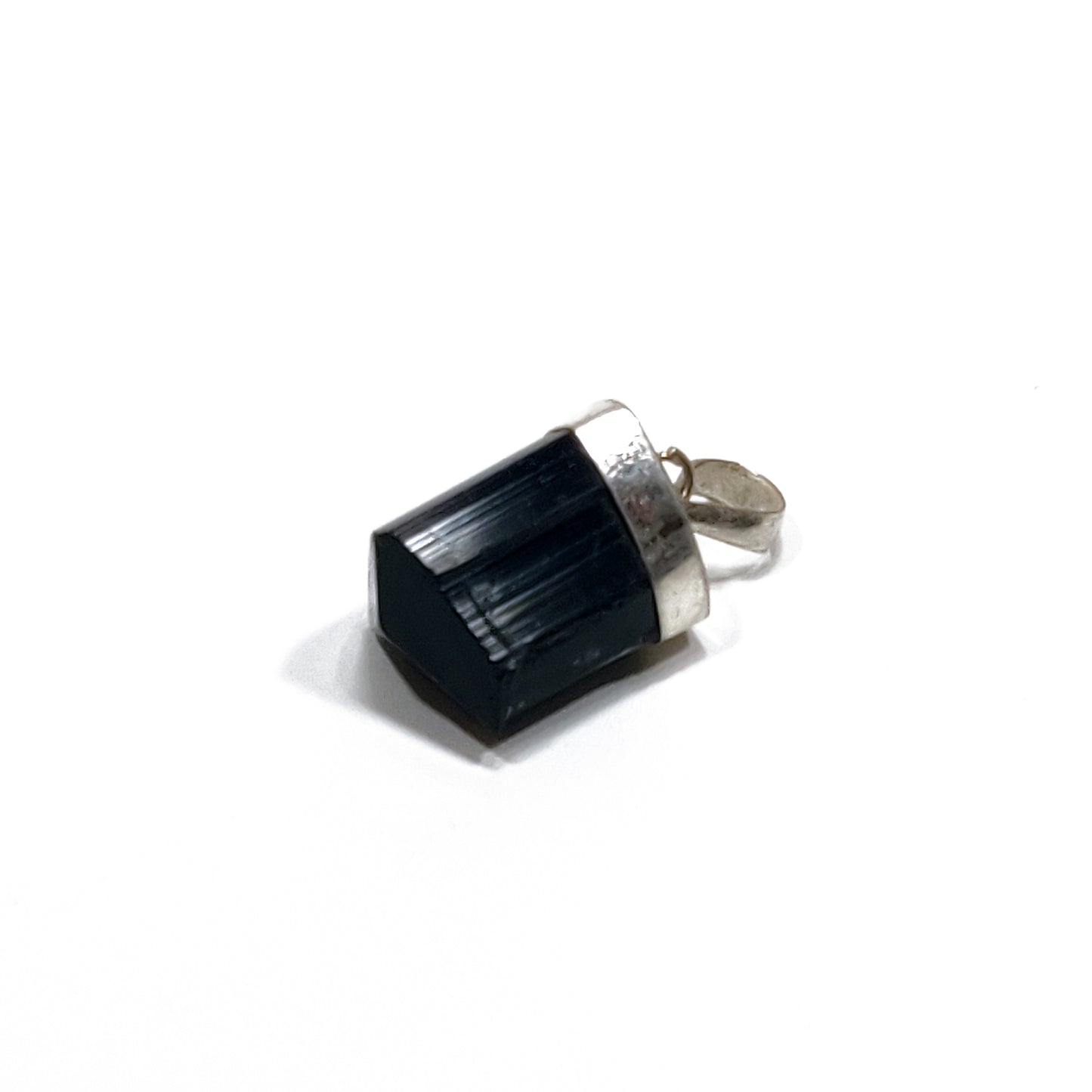Maxi black tourmaline pendant