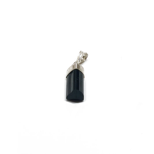 Maxi black tourmaline pendant