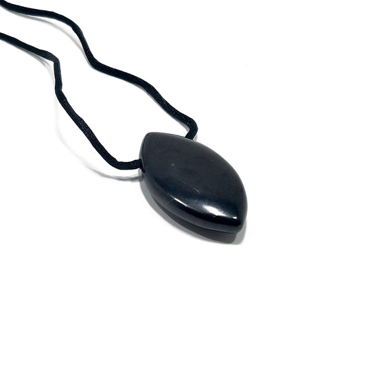 Colgante Shungit forma hoja perforado/Protección EMF / Protección 5G