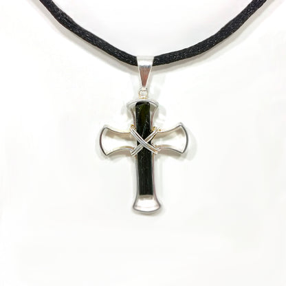 Cruz turmalina verde