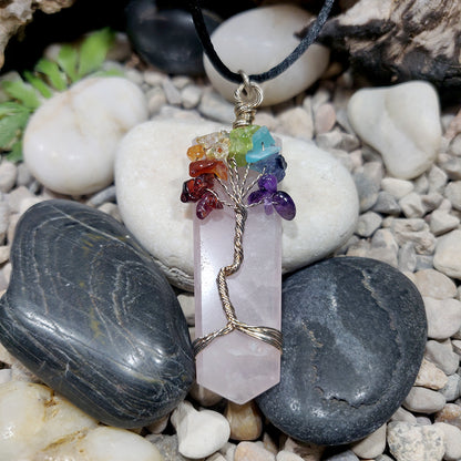 Colgante punta Mineral con árbol de la vida chakras