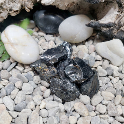 Piedra Shungit Élite pequeña