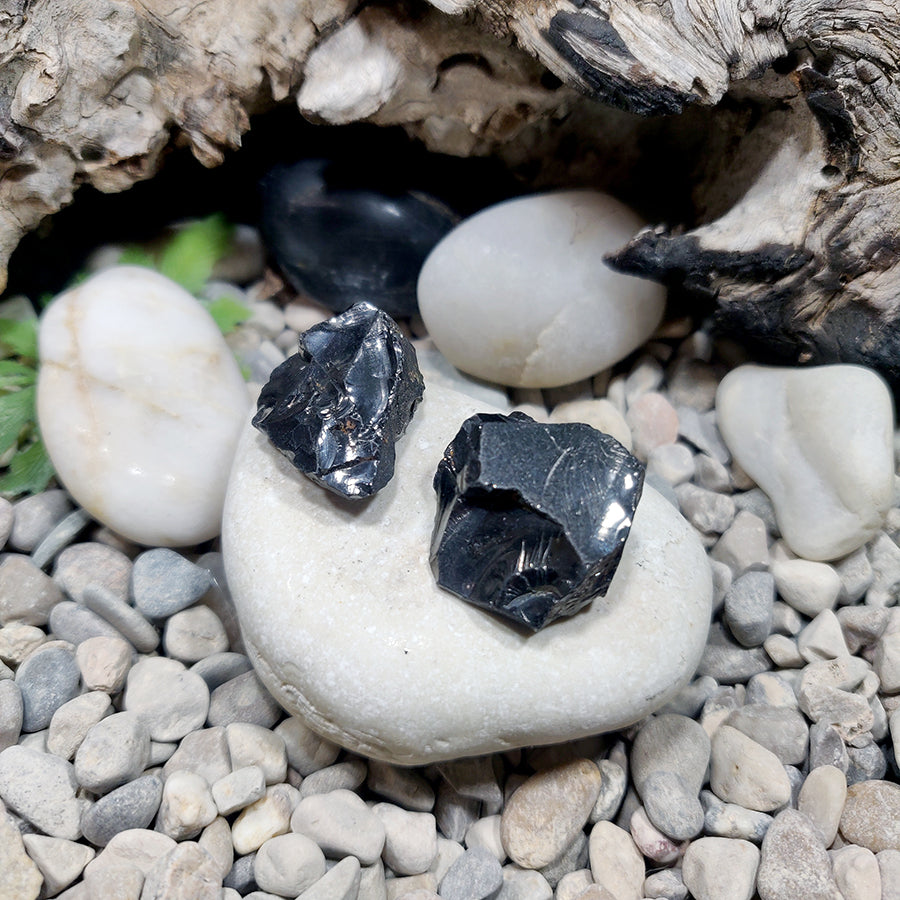 Piedra Shungit shugita cristalizada elite pequeña ref  shungitcristalapequeña
