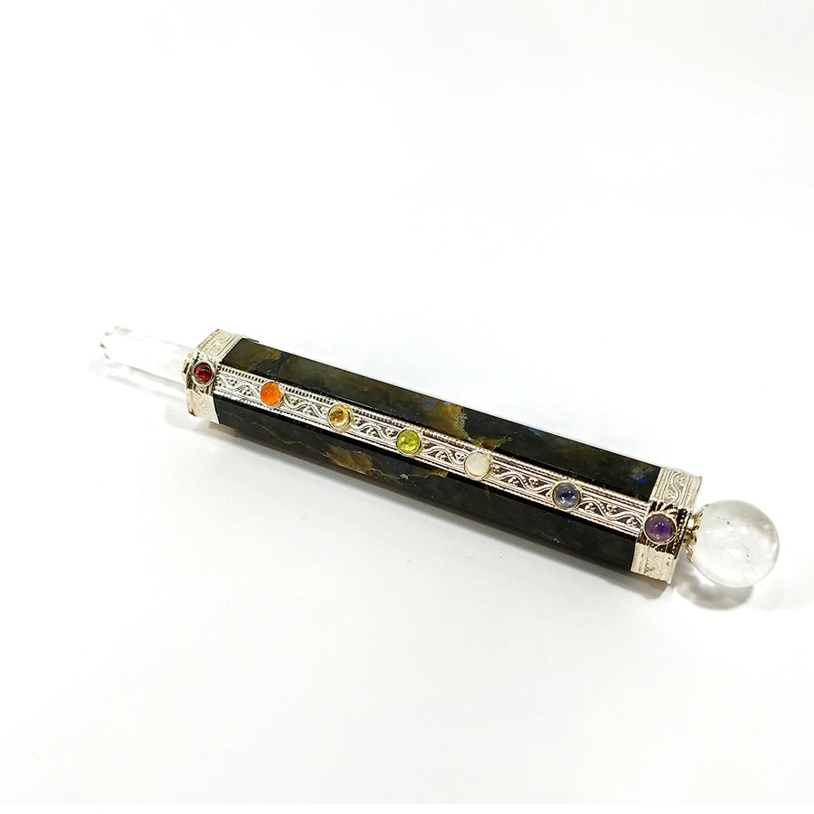 Vara de Poder de Minerales 7 Chakras con Punta Generadora de Cuarzo Natural