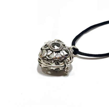 Angel caller pendant